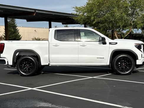 New 2026 GMC Sierra 1500 Elevation image 3