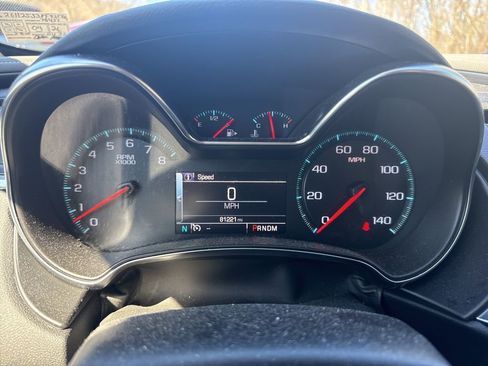 Used 2015 Chevrolet Impala LT w/ Convenience Package image 5