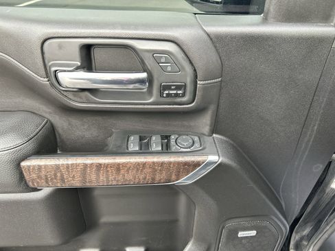 Used 2023 GMC Sierra 3500 Denali w/ Denali Ultimate Package image 11