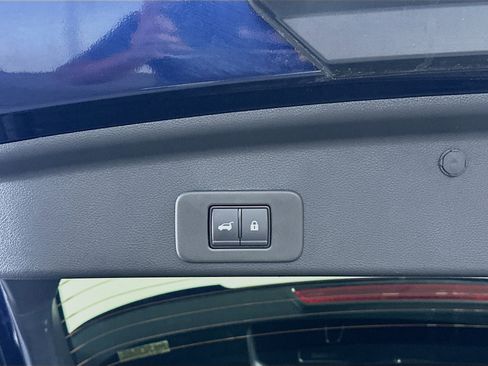 Used 2025 Nissan Murano SV FWD image 30