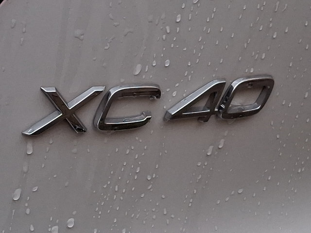 Certified 2026 Volvo XC40 B5 Plus AWD/4WD image 29