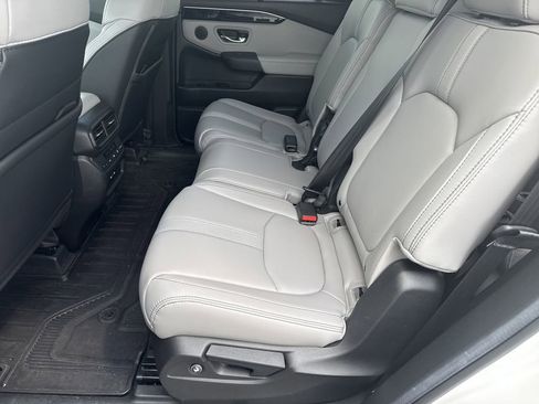 Used 2025 Honda Pilot EX-L image 24