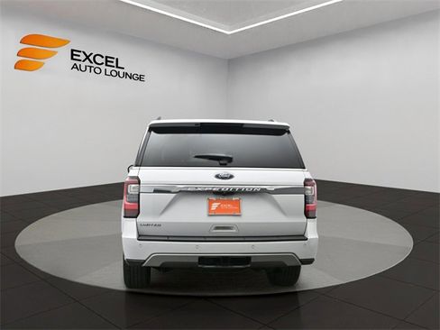 Used 2021 Ford Expedition Limited image 4
