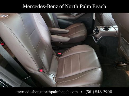 Used 2023 Mercedes-Benz GLS 450 4MATIC image 23