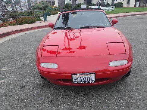 Used 1997 MAZDA MX-5 Miata M-Edition RWD image 2