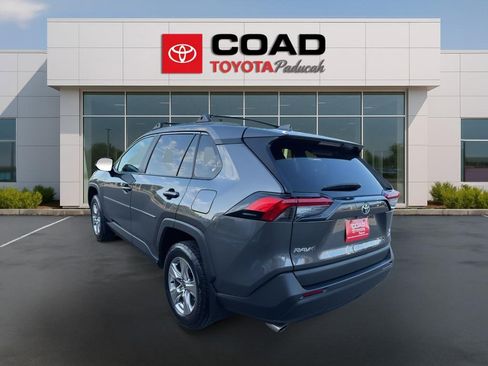 Used 2022 Toyota RAV4 XLE w/ Convenience Package AWD/4WD image 3