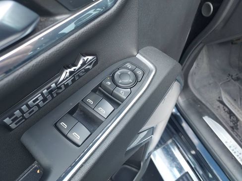 Used 2024 Chevrolet Silverado 1500 High Country w/ High Country Premium Package AWD/4WD image 11
