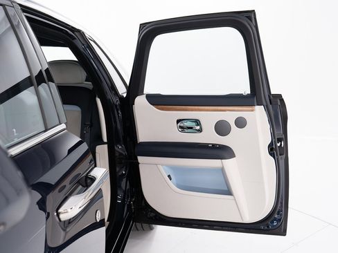 Certified 2022 Rolls-Royce Ghost image 21