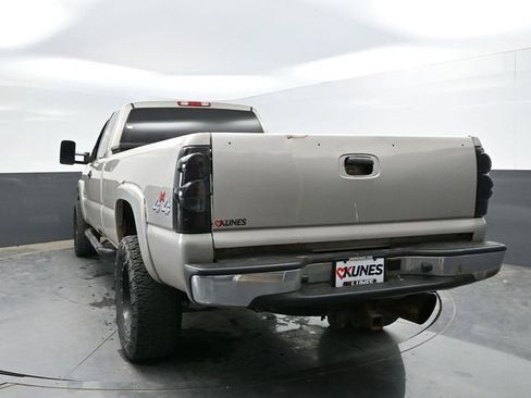 Used 2006 Chevrolet Silverado 3500 LT w/ Heavy-Duty Power Package AWD/4WD image 8