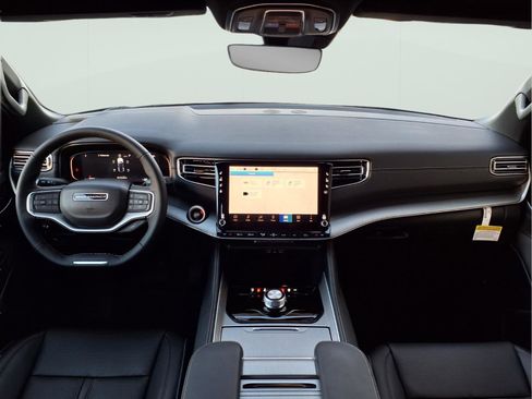 New 2026 Jeep Grand Wagoneer 2WD image 11