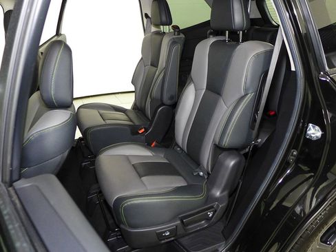 Used 2024 Subaru Ascent Onyx Edition image 22