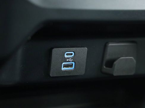 Used 2023 Ford F150 XLT image 23