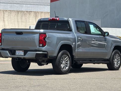 Used 2023 Chevrolet Colorado LT w/ LT Convenience Package RWD image 2