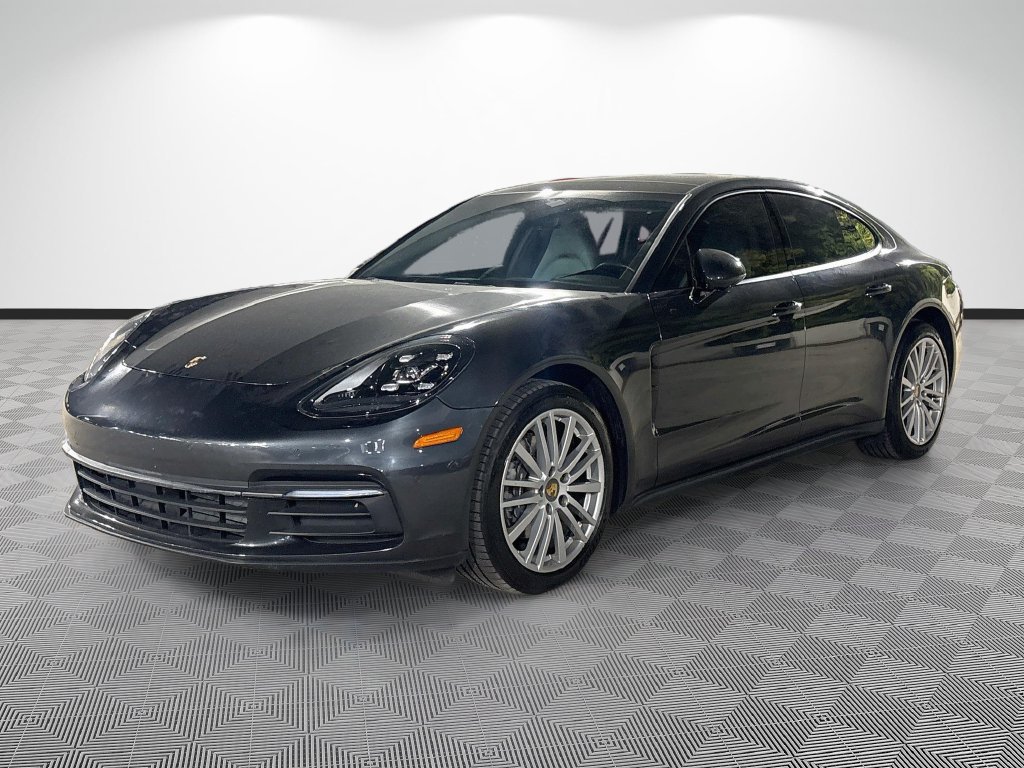 Used 2017 Porsche Panamera 4 AWD/4WD image 3