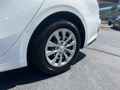 Used 2019 Kia Forte Sedan FWD image 29