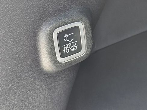 New 2026 Jeep Cherokee Limited AWD/4WD image 9