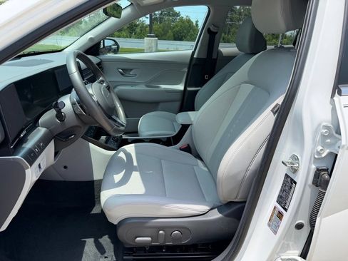 Certified 2024 Hyundai Kona Limited FWD image 10