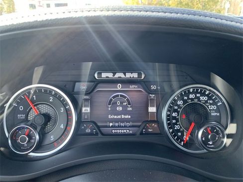 Used 2024 RAM 2500 Laramie w/ Night Edition image 20