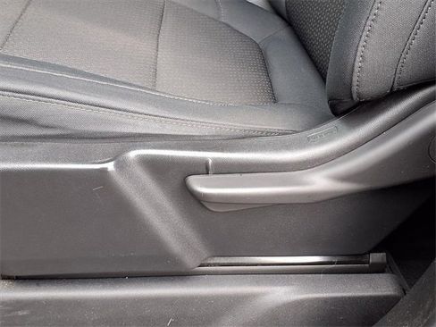 Used 2019 Chevrolet Silverado 1500 Custom w/ Custom Value Package image 5