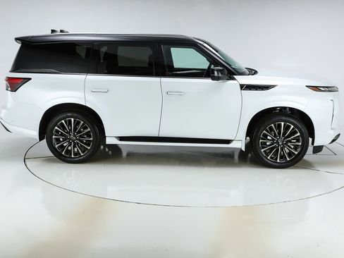 New 2026 INFINITI QX80 Autograph w/ Premium Cargo Package AWD/4WD image 10