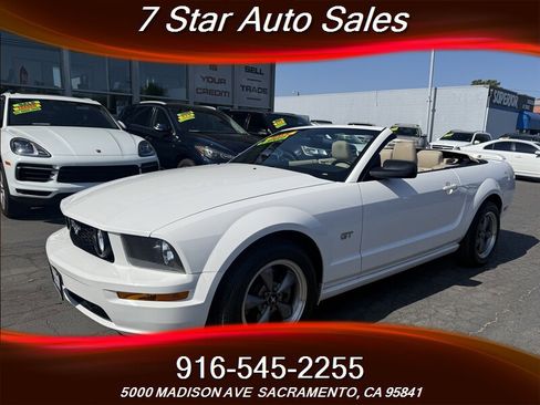 Used 2005 Ford Mustang GT Premium image 17