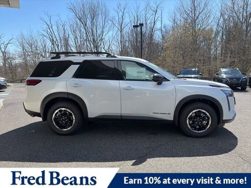 New 2026 Nissan Pathfinder Rock Creek image 8