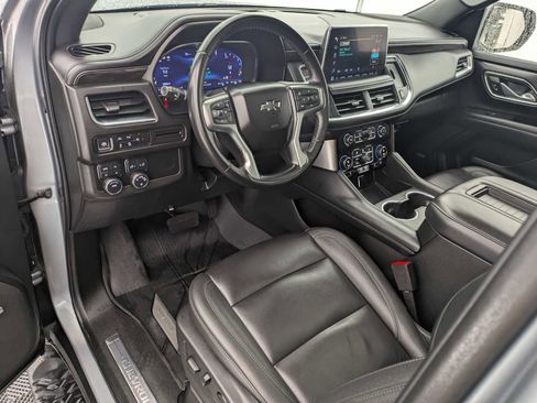 Used 2024 Chevrolet Suburban Z71 AWD/4WD image 2