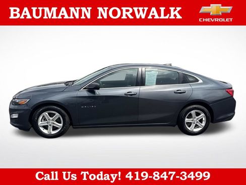 Used 2020 Chevrolet Malibu LS FWD image 2