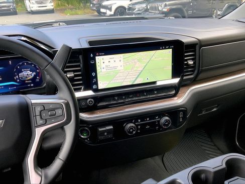Used 2026 Chevrolet Silverado 2500 LT AWD/4WD image 8