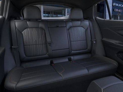 New 2026 Buick Envista Avenir image 17