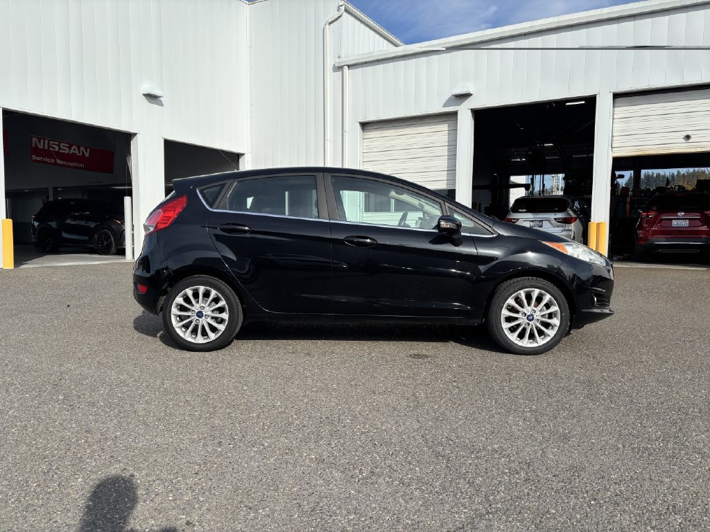 Used 2017 Ford Fiesta Titanium FWD image 8