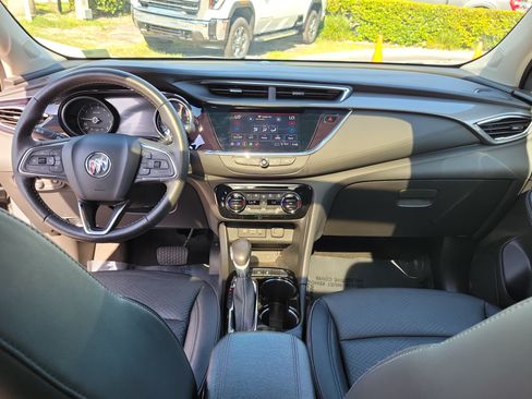 Used 2023 Buick Encore GX Essence w/ Experience Buick Package FWD image 19
