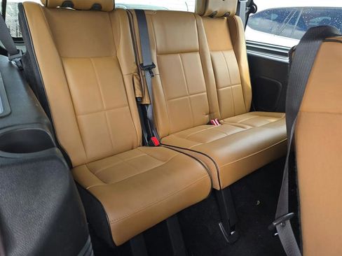 Used 2014 Lincoln Navigator 4WD w/ Equipment Group 101A image 20