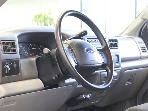 Used 2002 Ford F350 XLT image 80