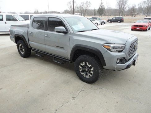 Used 2021 Toyota Tacoma TRD Off-Road w/ TRD Premium Off Road Package image 20