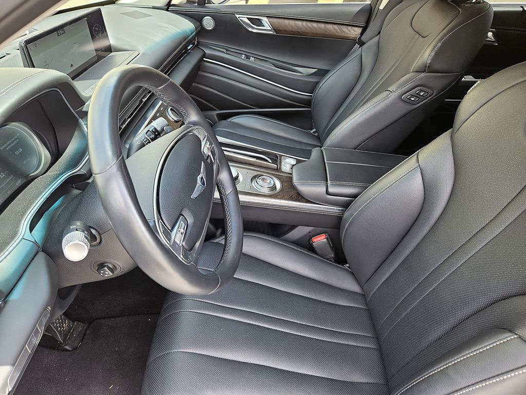 Used 2024 Genesis GV80 2.5T AWD/4WD image 9