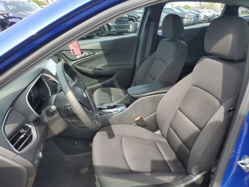Used 2023 Chevrolet Malibu LT w/ LPO, Floor Liner Package FWD image 10