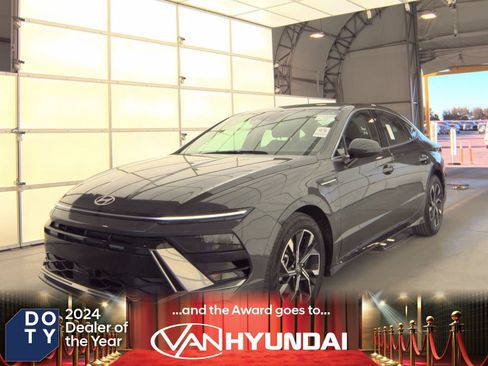 Used 2025 Hyundai Sonata SEL image 1