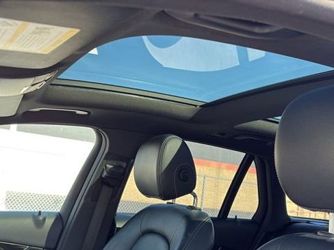 Used 2018 Mercedes-Benz GLC 300 4MATIC image 19