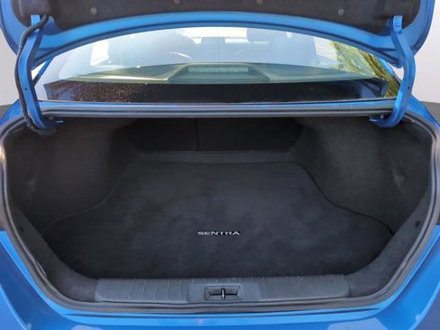 Used 2024 Nissan Sentra SV FWD image 9