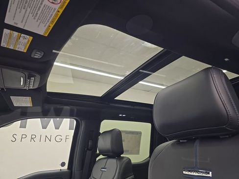 New 2026 Ford F250 Platinum AWD/4WD image 29