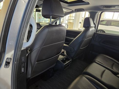 Used 2022 Honda Odyssey EX-L image 17