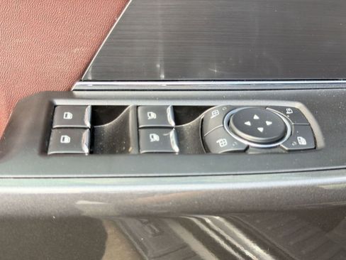 Used 2021 Ford F150 Lariat image 12