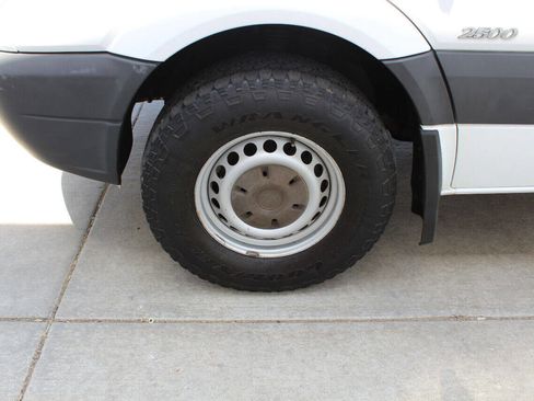 Used 2012 Mercedes-Benz Sprinter 2500 image 27