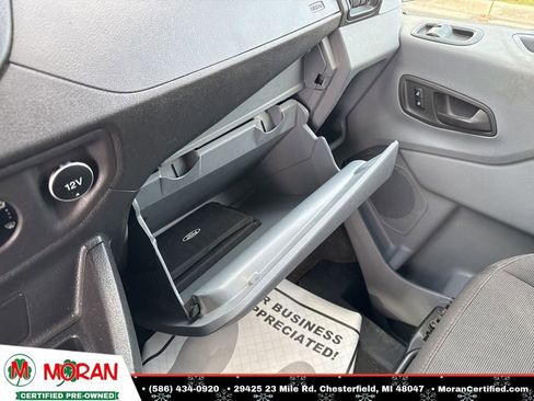 Used 2018 Ford Transit 350 XL image 20