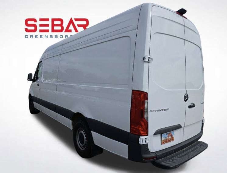 Used 2025 Mercedes-Benz Sprinter 2500 image 2