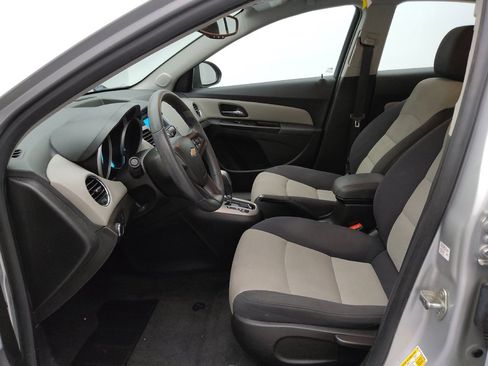 Used 2014 Chevrolet Cruze LS image 17