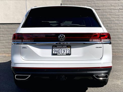 Certified 2024 Volkswagen Atlas SEL AWD/4WD image 3