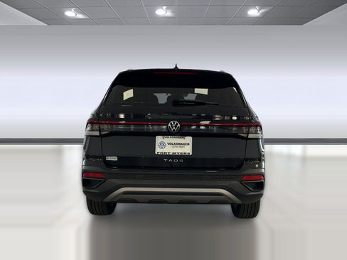 Certified 2025 Volkswagen Taos S FWD image 10