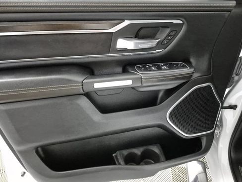 Used 2022 RAM 1500 Laramie AWD/4WD image 15
